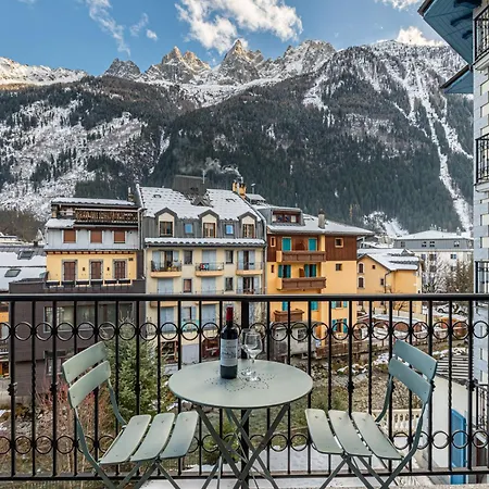 Apartment Apartment Kitson, Alpes Agency, Chamonix, Sleeps 6 *