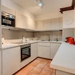 Kitson, Alpes Agency, Chamonix, Sleeps 6 *