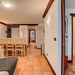 Kitson, Alpes Agency, Chamonix, Sleeps 6 *