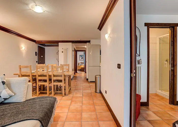 Apartment Kitson, Alpes Agency, Chamonix, Sleeps 6 *