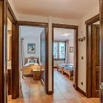 Kitson, Alpes Agency, Chamonix, Sleeps 6 Σαμονί