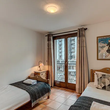 Apartment Kitson, Alpes Agency, Chamonix, Sleeps 6 *