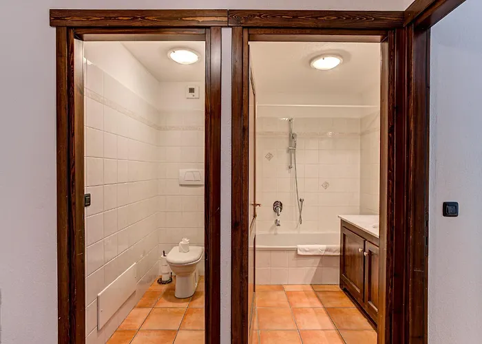 Apartment Kitson, Alpes Agency, Chamonix, Sleeps 6 Chamonix